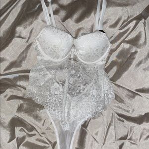 Push Up lace bodysuit Ivory Small NWT
